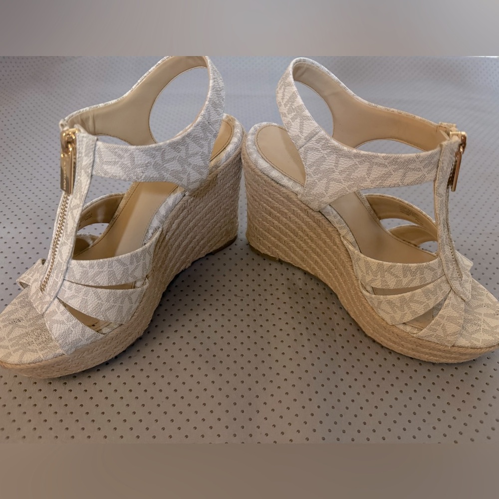 MICHAEL KORS Women’s Berkley Espradille Wedge Sandals Size 6